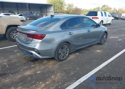2024 Kia Forte Gt-Line z USA, uszkodzony, nr VIN 3KPF54AD2RE782956